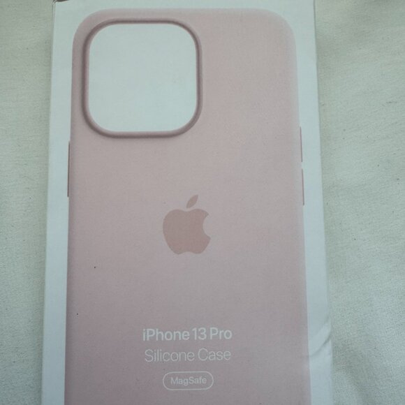 NWT, Apple iPhone 13 Pro Silicone Case with MagSafe - Chalk Pink / Light Pink - Picture 6 of 11